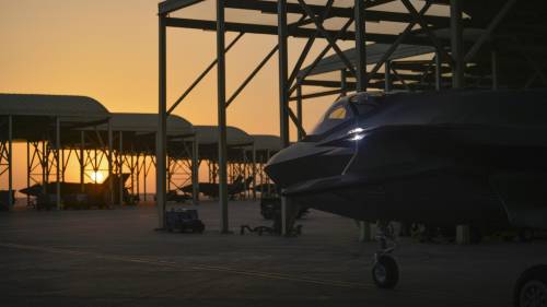 "Aumentare gli F-35 in Italia": cosa ha deciso il Pentagono