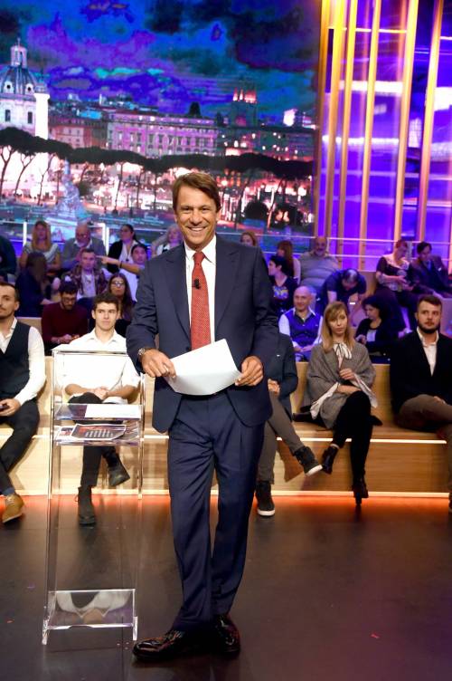 La tv si accende sul referendum e le elezioni: Porro, Vespa e Mentana in prima linea