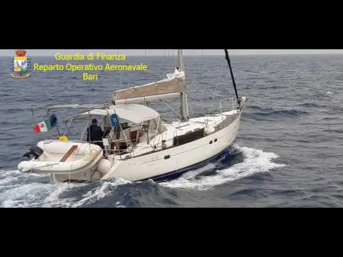 I migranti guidati dallo skipper. L'ultimo trucco per l'invasione