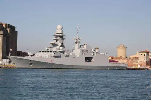 51 contagi a bordo della nave: allarme per la Marina militare