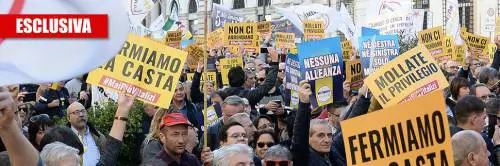 Scatta la conversione dei 5S: ecco il piano per farsi "partito"