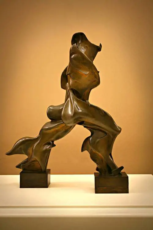 La copia di un Boccioni è un feticcio. Come Suárez