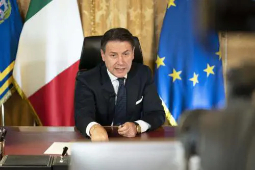 Boom dei contagi: il virus salva Conte