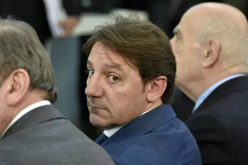 Salvini tagliò lo stipendio. Ma poi Di Maio favorì Tridico