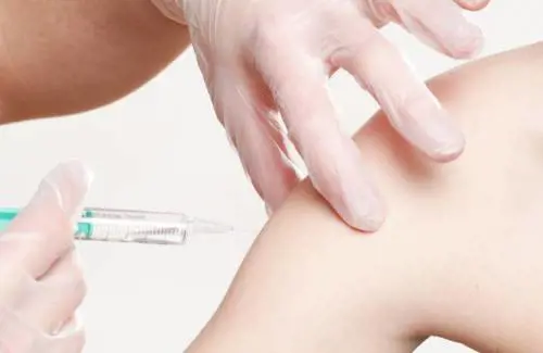 L’allarme delle farmacie: “I vaccini non saranno per tutti”