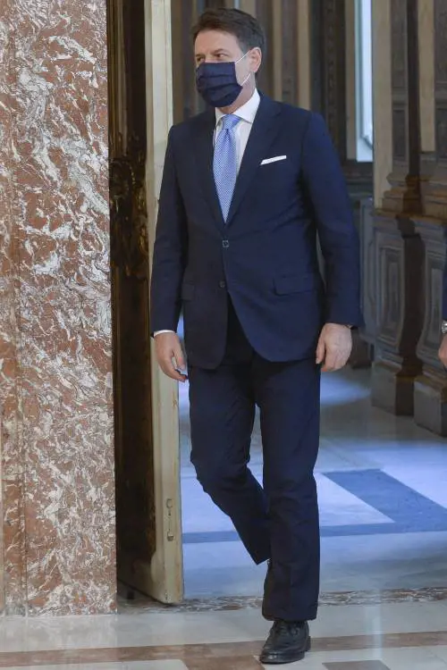 Il giudice vuole vederci chiaro: Conte & C. chiamati in tribunale