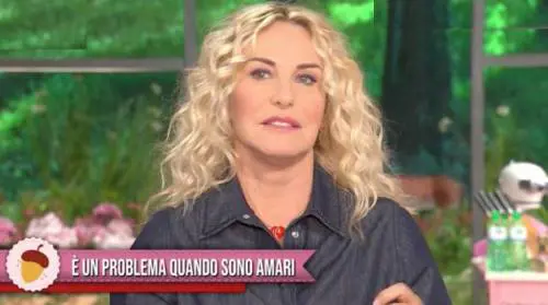 La Clerici e quell'imbarazzo in tv ​"Inizia per c..., problemi se amari"