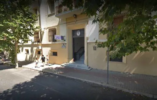 Pestato da due fratelli pugili davanti alla fidanzata: perde un occhio