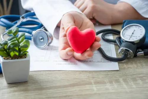 Scompenso cardiaco, i sintomi da non sottovalutare