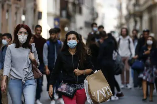 Il "domino" dei contagi Covid: ecco gli eventi "super diffusori"