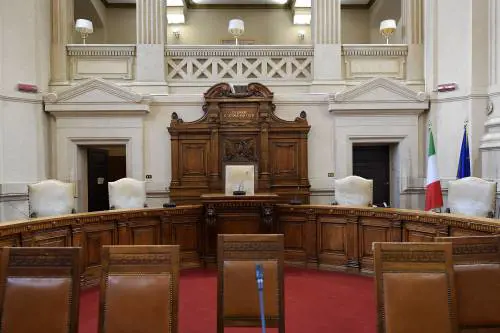 Conto corrente, anche quando è cointestato il denaro non appartiene a entrambi. Cosa dice la Cassazione