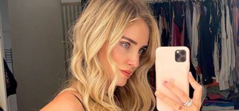 Vergognoso insulto alla Ferragni ​che posta la foto in dolce attesa