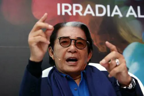 Morto lo stilista giapponese Kenzo: aveva preso il Covid