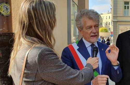 Arezzo, al ballottaggio vince il centrodestra: Ghinelli confermato sindaco