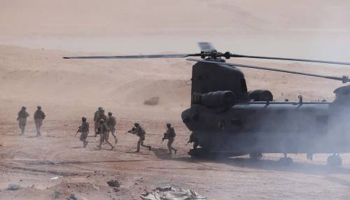 Emirati smantellano una base: si muovono le truppe in Africa