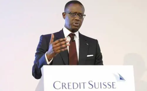 Balletto razzista al party. ​Scoppia la polemica Crédit Suisse