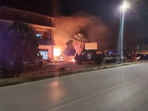 Ora è allarme in Sicilia: migranti "scatenati" e agenti in pericolo