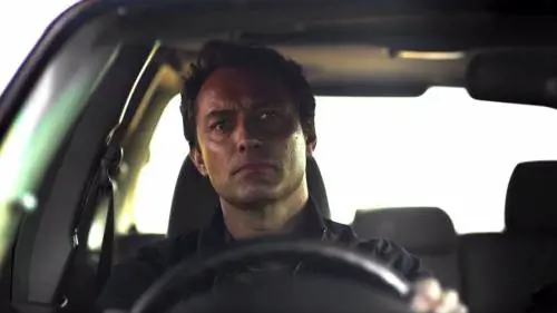Riti pagani e sacrifici rituali. Jude Law torna in tv con The Third Day 