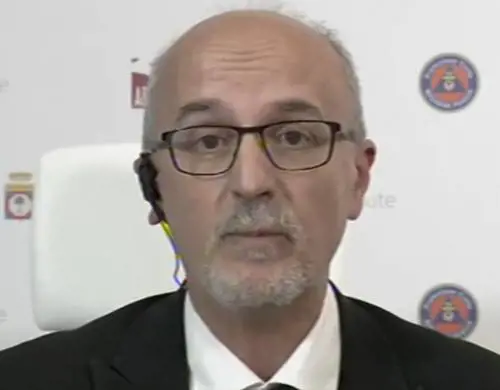 Anche la virostar Lopalco pensa che le trivelle causino il terremoto. Alla faccia della scienza