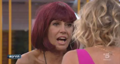 Gf Vip, volano stracci tra Maria Teresa Ruta e Matilde: "Mi ha fatto uscire la giugulare"
