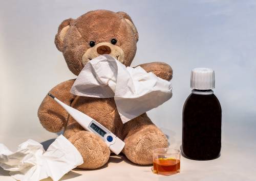 Coronavirus, cosa fare se un bambino ha la febbre