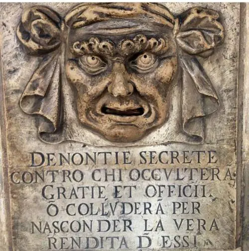 In tempi di Covid fate attenzione a Babbo Natale
