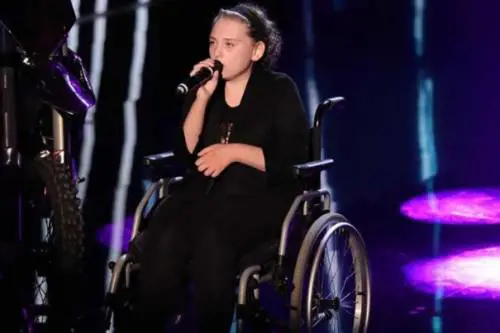 Dramma a Tu si que vales, muore Veronica. Incantava con la sua voce