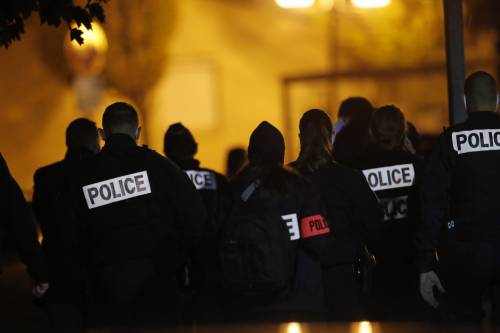 Gli islamisti svelano un incubo: ora in Francia inizia la "guerra"