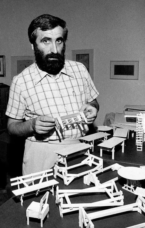 Enzo Mari, "coscienza" (pratica) del design