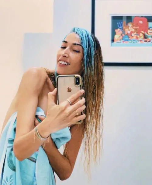 Positiva, il sospetto di Nina Zilli: "Credo che questi esametti..."