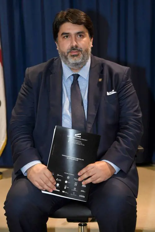 Pasqua, modello sardo. Seconde case blindate: mezza Italia ci pensa