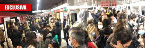 "Abbiamo paura di contagiarci". Il viaggio da incubo dei pendolari