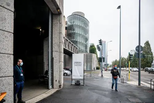 Milano nuovo epicentro "La Fiera ci sta salvando" Ora sono 34 i pazienti del nuovo Padiglione
