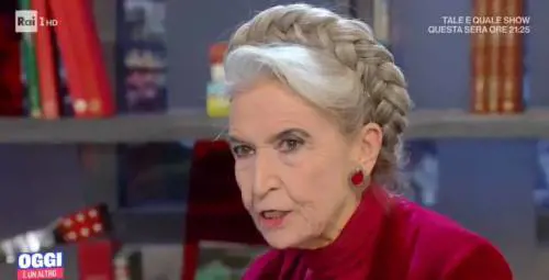 Gaffe di Barbara Alberti: "Franca Valeri è morta?". Gelo in studio