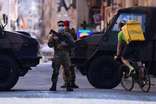 Zona rossa, multe da 400 euro. I ristoratori: "Alt nuovi locali"