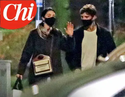 Stefano De Martino beccato con la nuova fiamma (l'ex di Ghali)