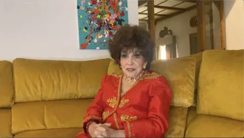 L’appello di Gina Lollobrigida contro le manifestazioni violente in piazza