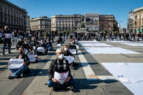 Ristoranti e bar in piazza. "Il coprifuoco ci fa. fallire Ora basta, siamo a terra"