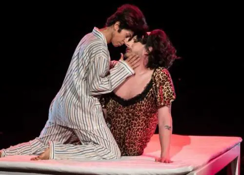 "Montami come Todaro con Elisa", Costantino Della Gherardesca fa il verso alla Isoardi