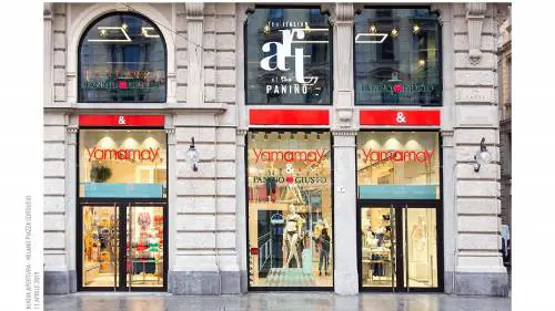 Confcommercio: "Chiudere le porte dei negozi? Pensiamo a quelli che chiudono"