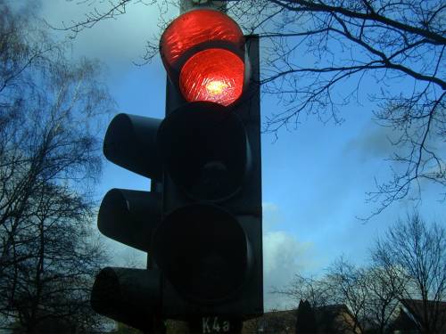 A Baise tutti i semafori restano rossi: ecco perché