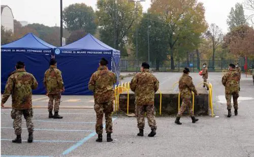 Raddoppiati i morti in città. Lambrate chiude agli esterni