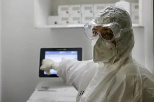 Myrta Merlino pubblica la foto choc dell'ospedale: "È la sanità che meritiamo?"