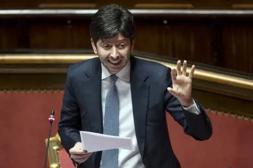 Le parole dei governatori per Speranza sono bufale: "Interrogazione parlamentare"