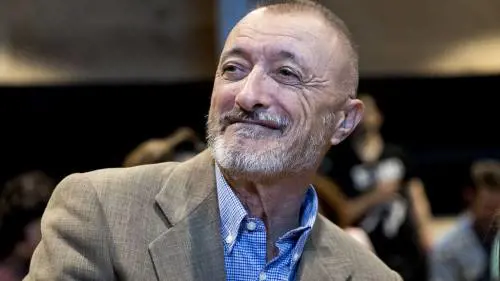 Con Pérez-Reverte rivivono le spie parigine della guerra di Spagna