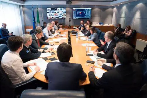 Ritardi e tensioni, poi la rottura: perché è saltata la cabina di regia