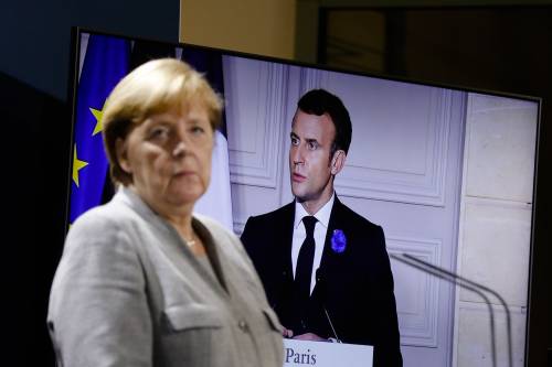 Macron prende a schiaffi Conte Quella mossa che umilia l'Italia