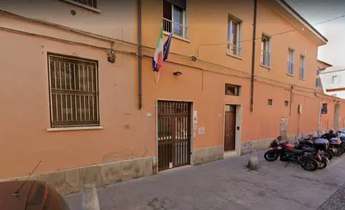 Stupra l'educatrice del centro: preso un minorenne straniero