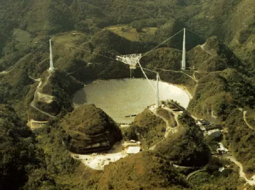 Dal cosmo a Hollywood: addio al super telescopio che ha cercato pure E.T.