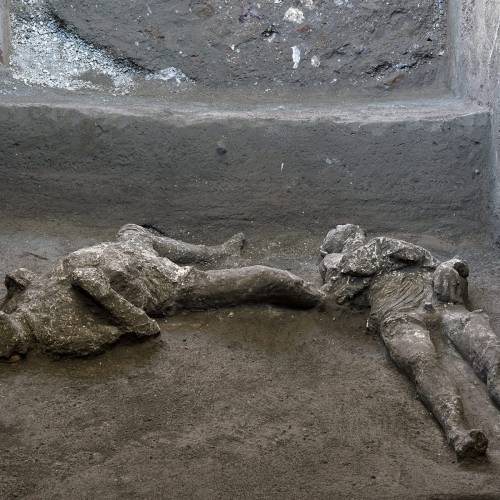 I corpi (interi) dei fuggiaschi: Pompei regala l'ultimo tesoro